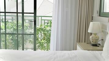 Deluxe Villa, City View