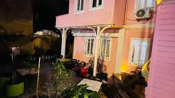 Familien-Vierbettzimmer | Fassade der Unterkunft