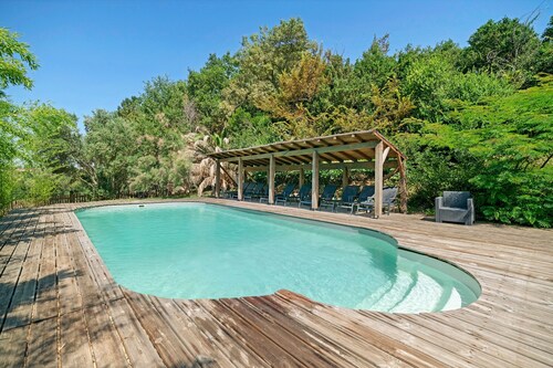 Gîte de l'olivier – Château des Varennes: 6 Guests, Pool, Garden, Horseback Rides
