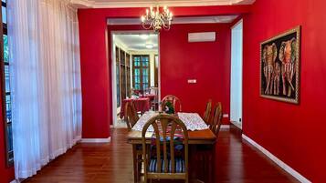 Room, 6 Bedrooms, Smoking, Balcony | Dining room