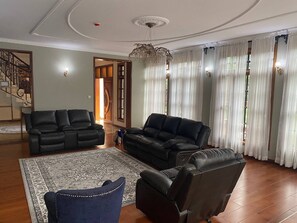 Habitación, 6 habitaciones, fumadores, balcón | Interior