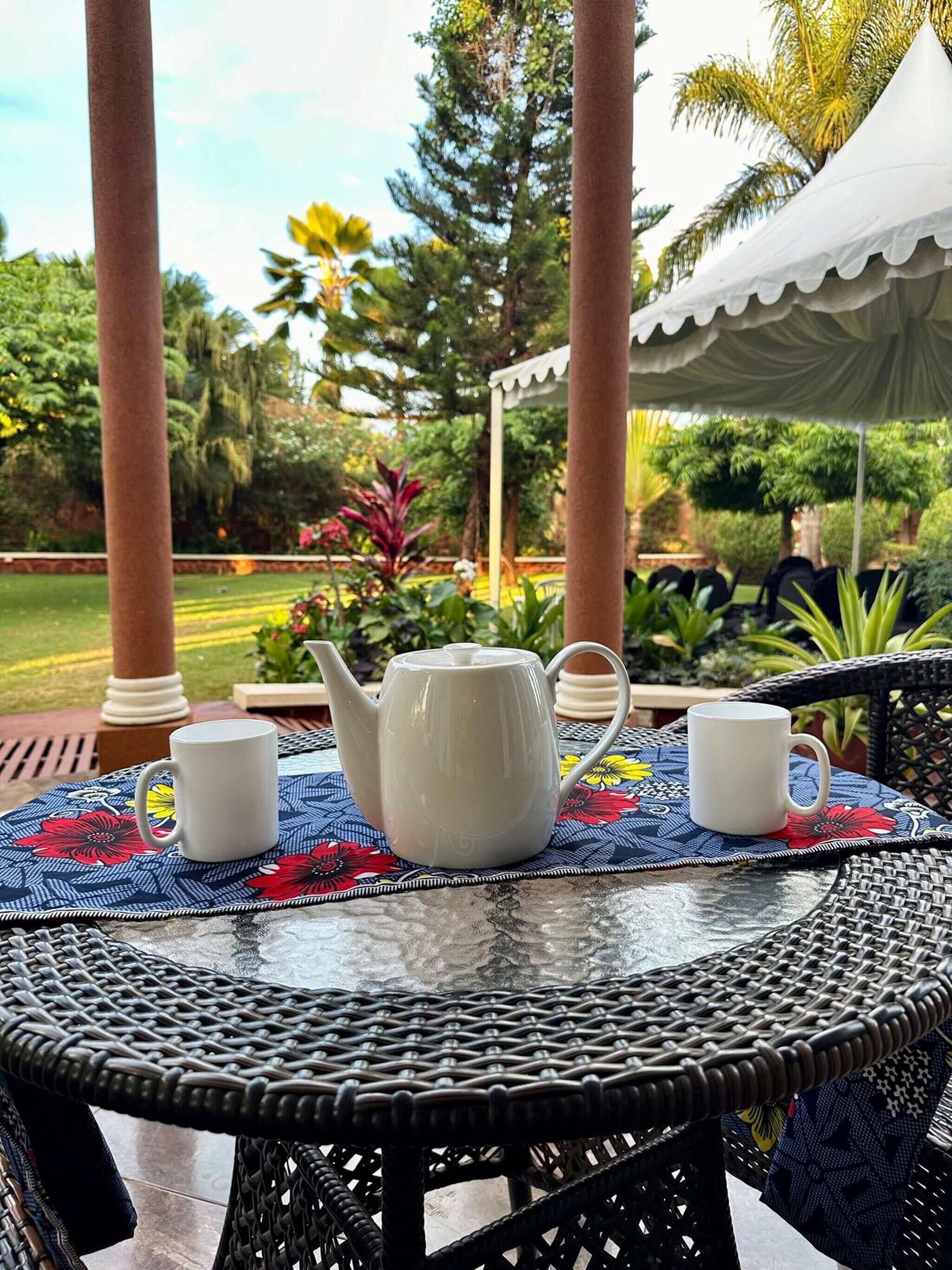 Room, 6 Bedrooms, Smoking, Balcony | Outdoor dining