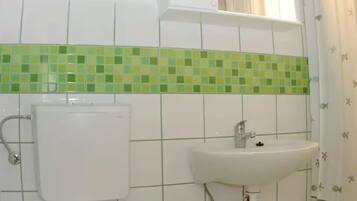 Appartement (One Bedroom Apartment) | Salle de bain