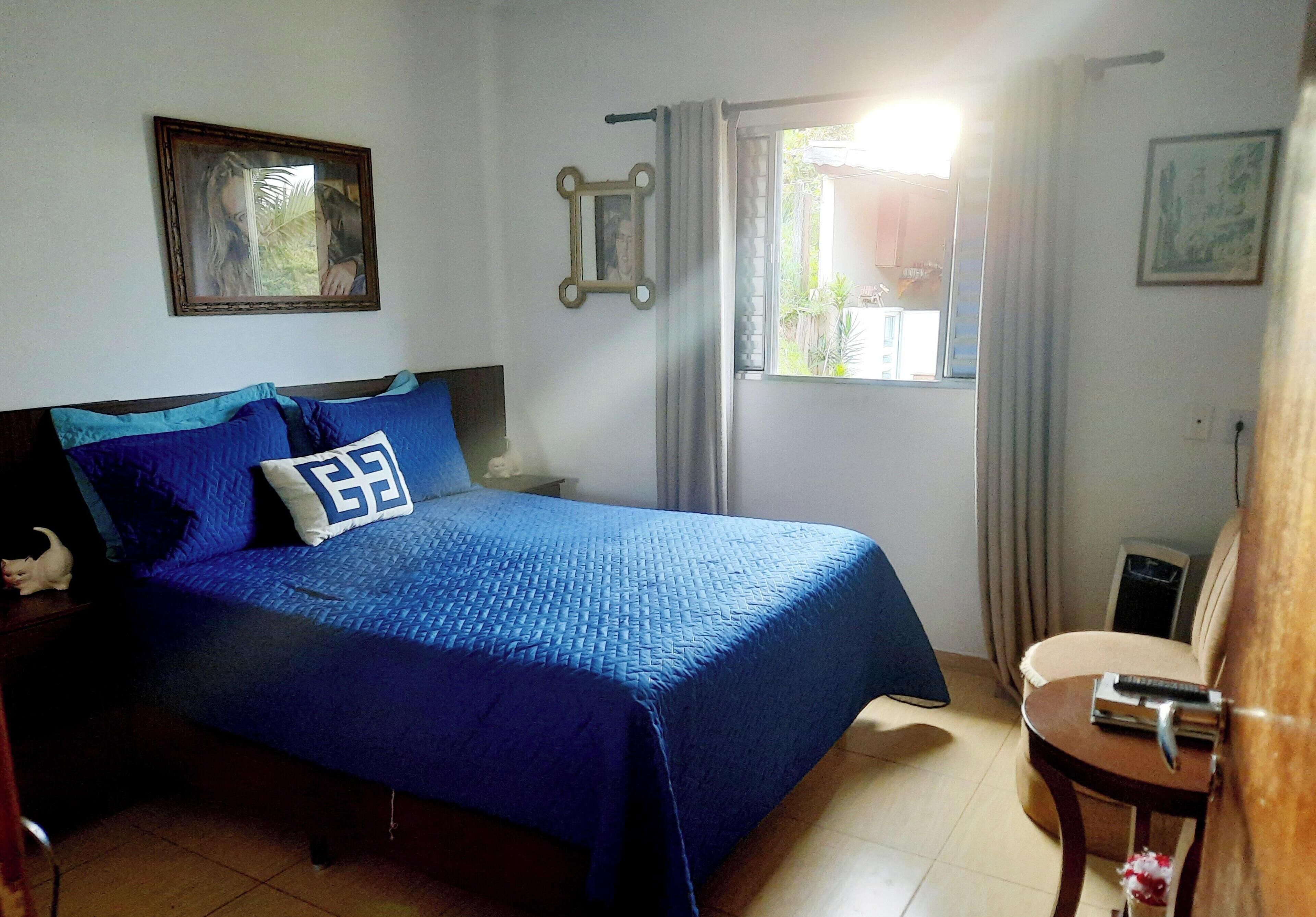 WiFi, bed sheets