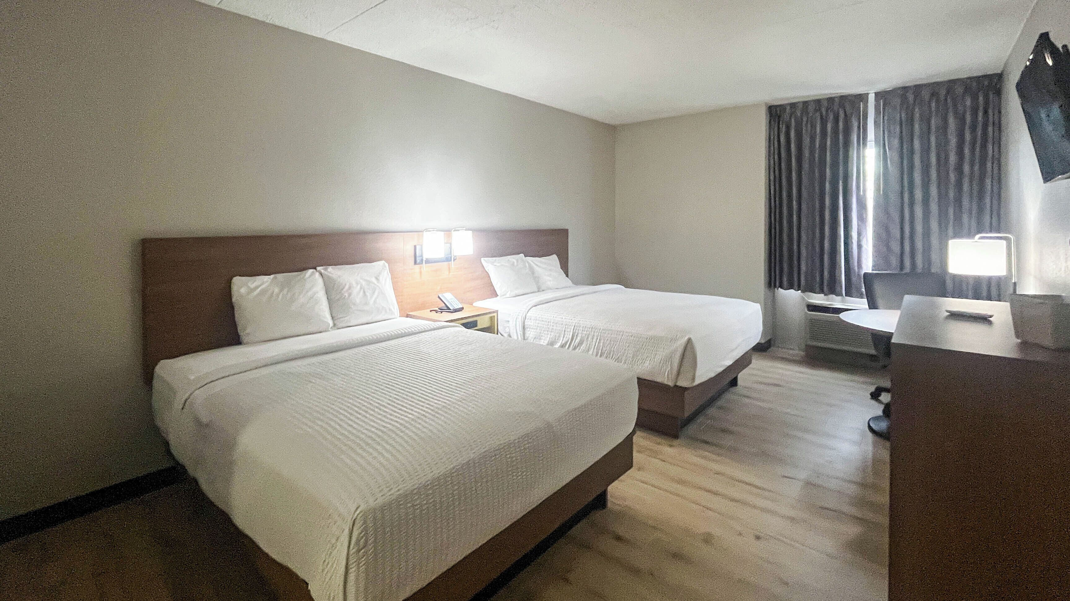 Habitación, 2 camas de matrimonio, no fumadores (Microwave & Fridge)