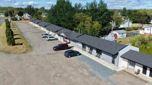 Exterior - Motel & Chalets l'Acadien sur mer (Petit-Rocher)