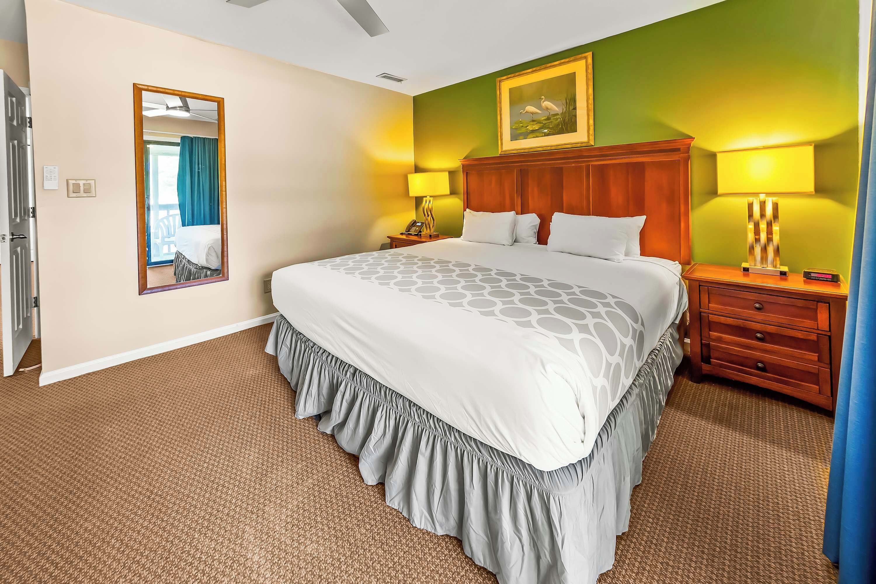 New Bern Condo Getaway: Golf, Pool, And Family-friendly Comfort! - New Bern, NC