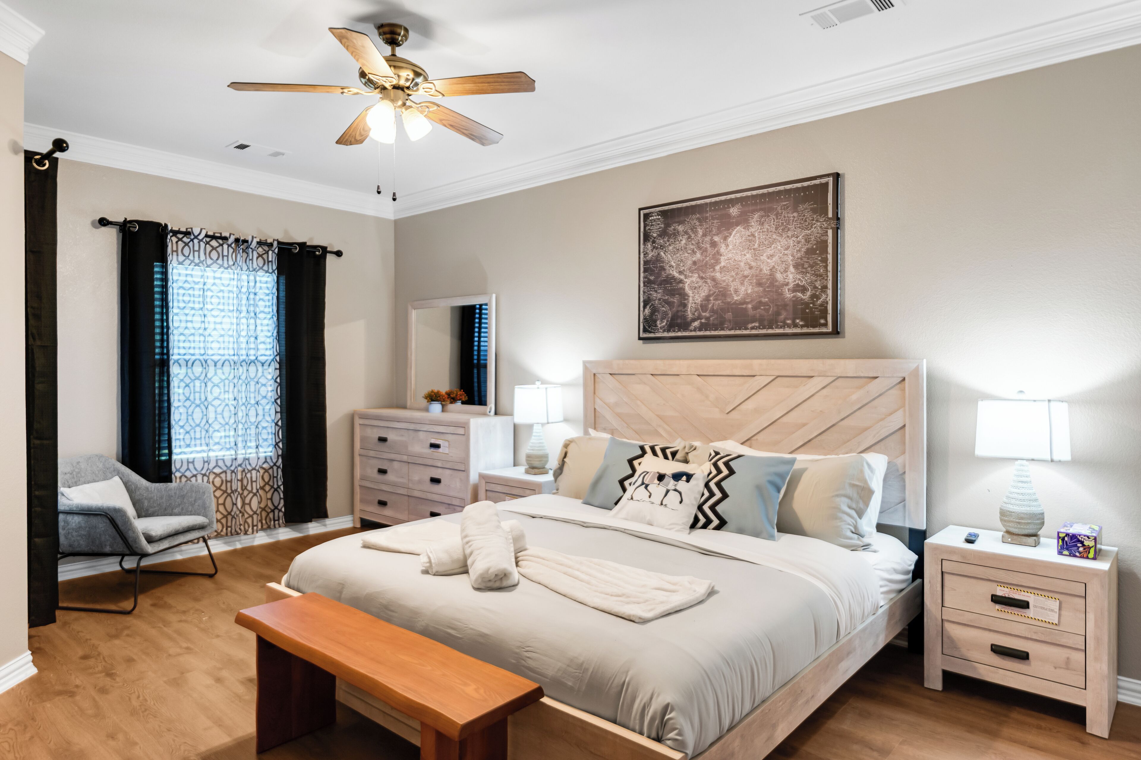 4 Schlafzimmer, Bügeleisen/Bügelbrett, kostenloses WLAN, Bettwäsche