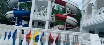 Las casas resort dingalan