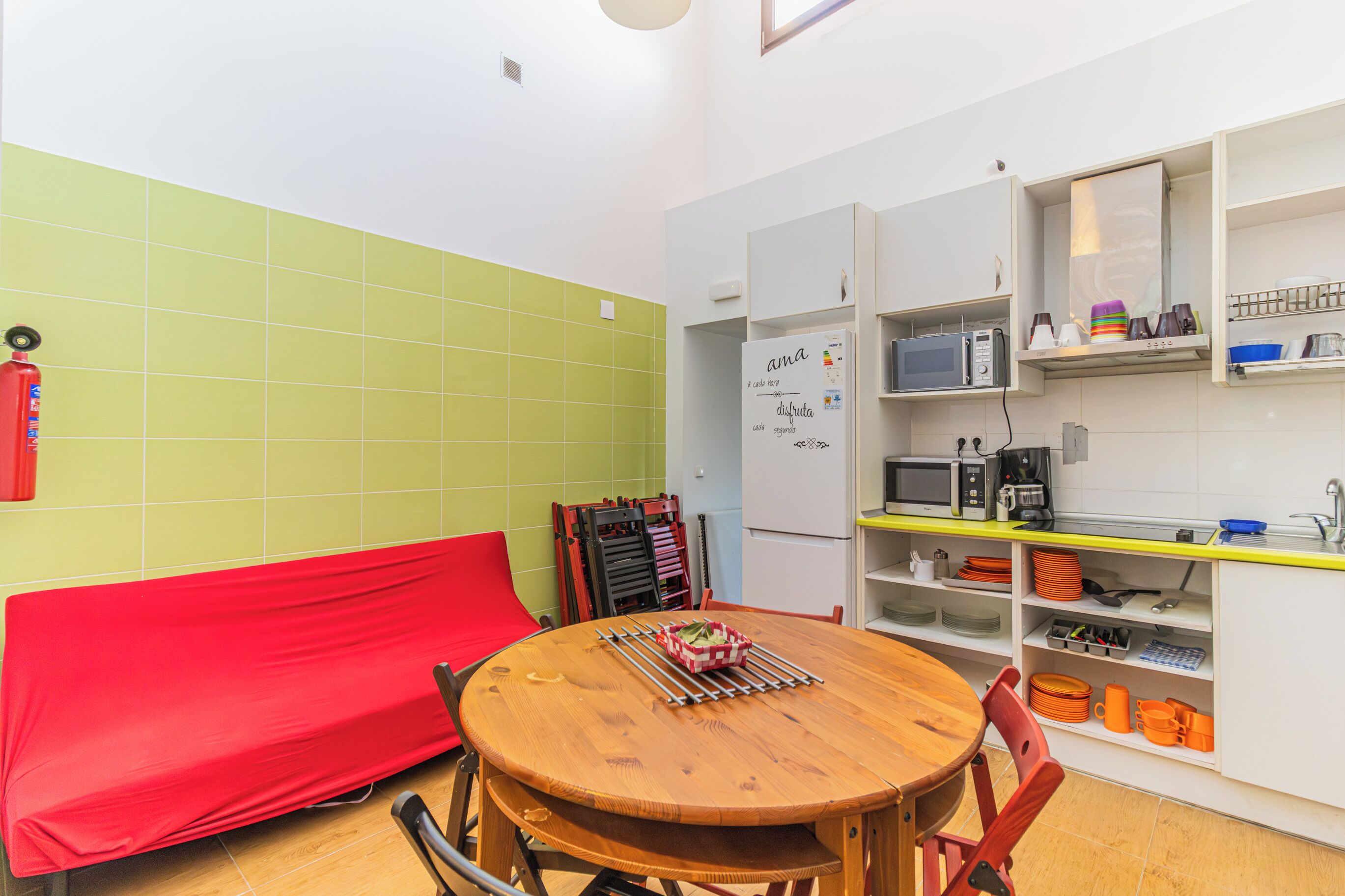 Room, Multiple Beds | Dining