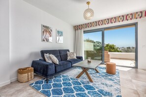 Apartment (2 Bedrooms) | Front of property - Sb3.11g - Modern & Well Connected 2 bed Apartment (Estepona)