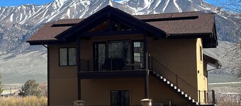 Ground floor level apartment for relaxing in beautiful Mackay Idaho