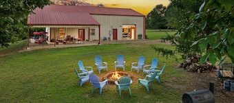 Secluded Lodge Retreat Near Broken Bow
