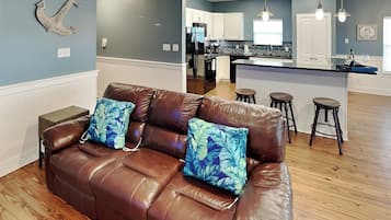 House (3 Bedrooms) | Property amenity