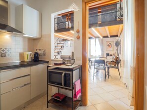 Fridge, microwave, oven, stovetop - Los Marineros - Morada (Cagliari)