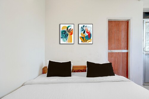 Classic Hotel Four Square