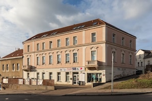 Esterni