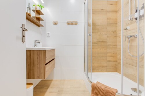 Comfy Apartment with Bedroom Nook