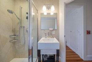 Hair dryer - 2 BR Next to Beach & Park Entrance! [The Notebook] (Mount Desert)