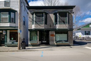 Exterior - 2 BR Next to Beach & Park Entrance! [The Notebook] (Mount Desert)