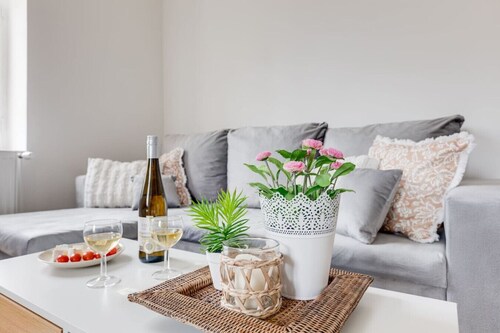 Modern, bright and spacious apartment
