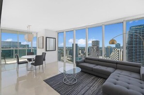 Penthouse Supérieur, 2 chambres, vue océan | Coin séjour