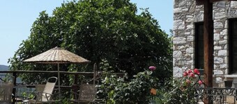 Adorable 2 bedrooms villa with swimmingpool AC in peaceful Kirazlı Kusadasi Efes