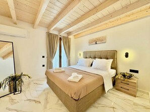 2 bedrooms - Skouna 1 Luxury Suite (Roda)