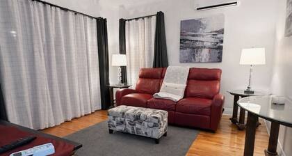 Bright 3BR Montreal Home | Free Driveway Parking
