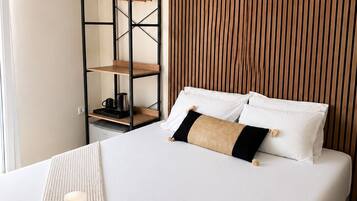 Deluxe Double Room, Balcony, Harbor View | Laptop workspace, free WiFi