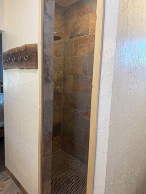 Shower, hair dryer, towels, soap - Gorgeous 2B/2BA New Cabin w Big Mountain/River Views (South Fork)