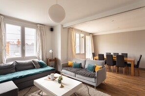 TV, stereo - Ty Thabor - Avec Parking Privé (Rennes)