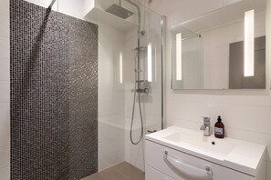 Hair dryer, towels - Ty Thabor - Avec Parking Privé (Rennes)