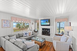 Smart TV - Mini Golf Heated Pool Ocean Front Family Fun (Holden Beach)