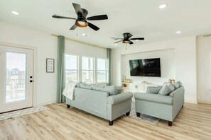 TV, offices - Surfside Beach Getaway: Family & Ocean Fun! (Surfside Beach)