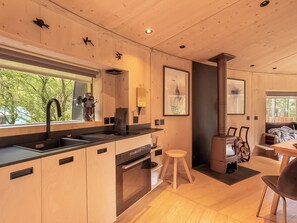 Private kitchen - 2 bedroom accommodation in Chipping Norton (Chipping Norton)