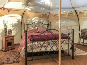 1 bedroom - Shepherds Belle & Croft Hut - QU7633 (Messing)