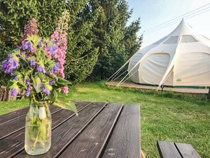 Property grounds - Shepherds Belle & Croft Hut - QU7633 (Messing)