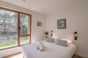 4 chambres, fer et planche à repasser, Wi-Fi gratuit, draps fournis