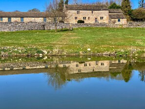 Exterior - Historical property with lovely countryside views from the Jacuzzi. (Alport, near Bakewell)