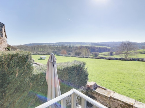 Quirky accommodation with splendid four poster bed and private hot tub.