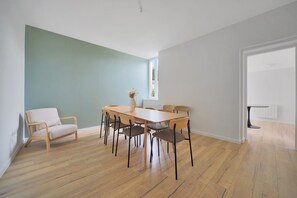 Dining - La Maison Liévinoise - Proche Gares Liéven et Lens (Liévin)