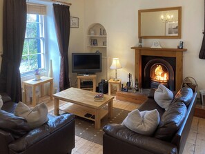 TV, fireplace - 2 bedroom accommodation in Upper Largo, Leven (Upper Largo, Leven)