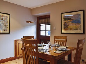 Dining - 2 bedroom accommodation in Glendaruel (Glendaruel)