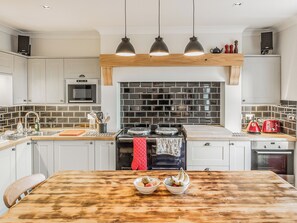 Dishwasher, high chair - 4 bedroom accommodation in Parton, near Castle Douglas (Parton, near Castle Douglas)