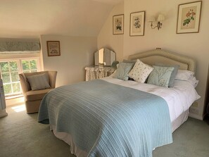 3 bedrooms, free WiFi - 3 bedroom accommodation in Manaccan, near Helston (Manaccan, near Helston)