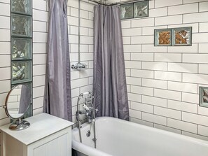 Towels - 1 bedroom accommodation in Garth, near Builth Wells (Garth, near Builth Wells)