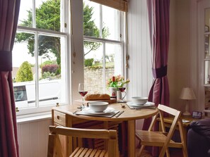 Dining - 2 bedroom accommodation in Upper Largo, near Leven (Upper Largo, near Leven)