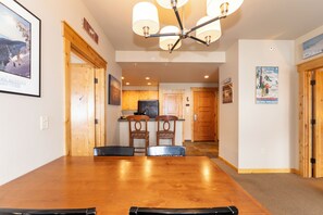 Dining - New! Ski-In/Ski-Out & Summer Adventures at Whitefish Mountain Resort (Whitefish)