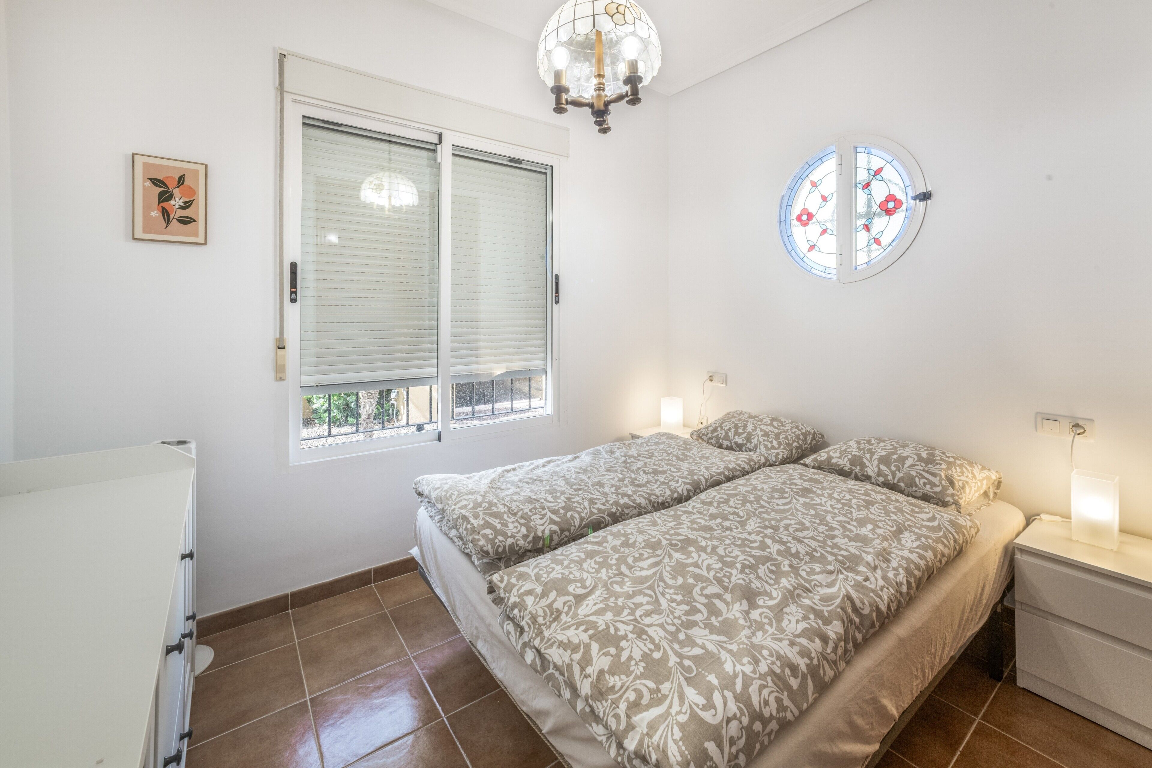 2 slaapkamers, een strijkplank/strijkijzer, wifi, beddengoed